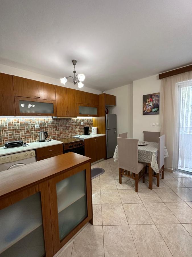 B&S Saranda Apartment Esterno foto
